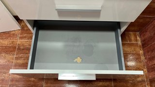 Mueble de baño de cerámica blanco