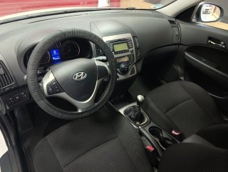 Hyundai i30 1.4GLS 109CV 140.000KM Año  2010