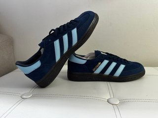 Adidas Spezial Azul Marino y Dorado