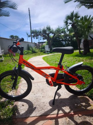 Bicicleta B'Twin 16 niño naranja