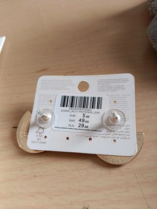 Lote bisutería: esclava, 3 pulseras y pendientes