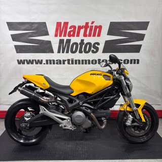 DUCATI MONSTER 696