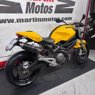 DUCATI MONSTER 696
