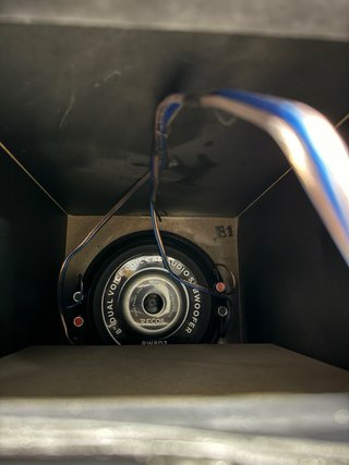 Subwoofer coche Clarion SRV202 restaurado