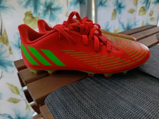 Botas de fútbol Adidas Predator .Talla 36