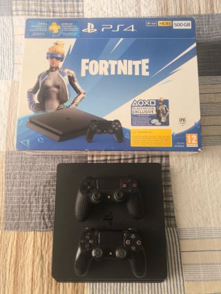 PS4 Slim 500GB Fortnite + 2 Mandos + 4 Juegos