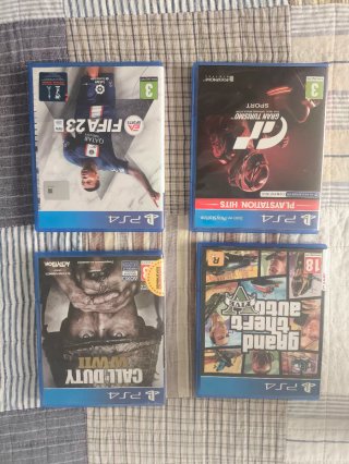 PS4 Slim 500GB Fortnite + 2 Mandos + 4 Juegos
