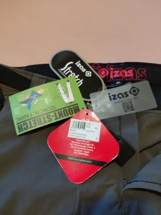 Pantalón corto montaña hombre IZAS gris