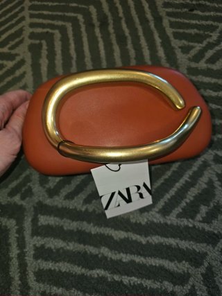 Bolso de mano Zara naranja y dorado