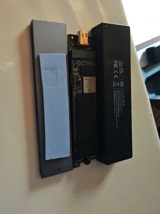 SSD Sabrent 1TB M.2 NVMe con Caja Externa