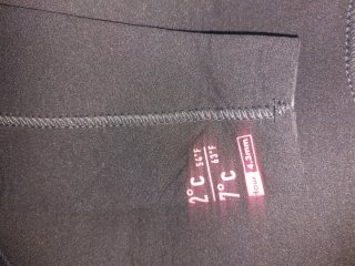 Traje de neopreno negro nuevo