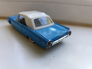Solido Ford Thunderbird 1/43