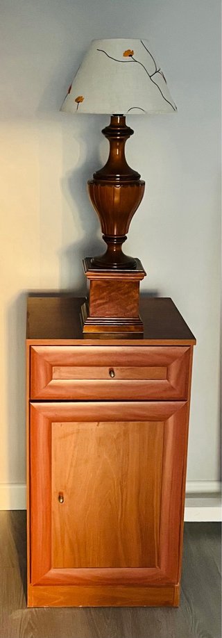 Mueble auxiliar madera maciza