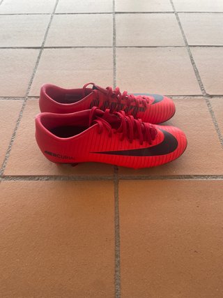 Botas de fútbol Nike Mercurial Rojas