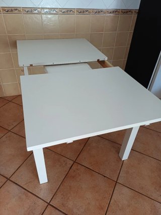 Mesa comedor extensible blanca de Madera
