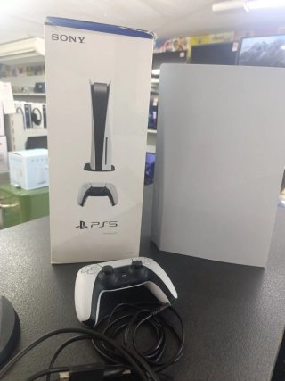 Consola Sony PS5 con Lector