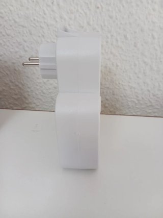 Adaptador Múltiple Enchufe USB y Corriente