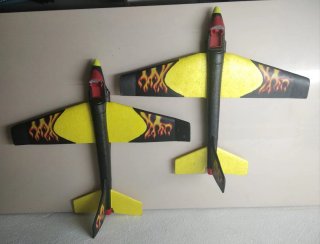 Avión Playmobil con piloto y regalo