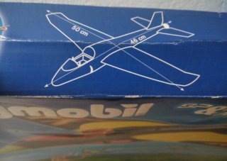 Avión Playmobil con piloto y regalo