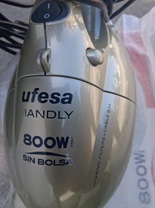 Aspiradora Ufesa Handly 800W Sin Bolsa