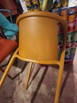 Sillas y mesas para restaurante