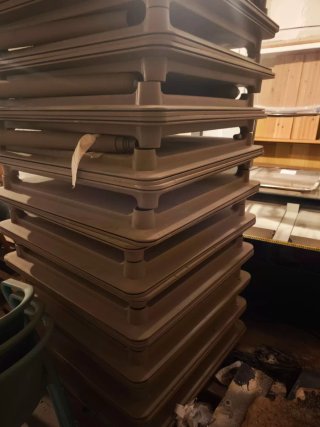 Sillas y mesas para restaurante