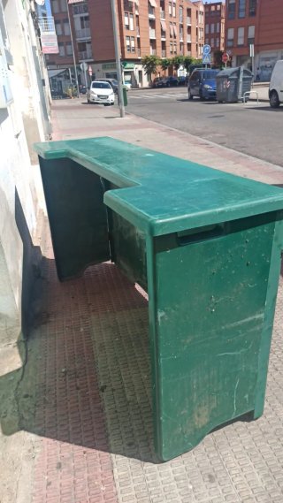Se vende Barra de fiestas San Miguel 90€