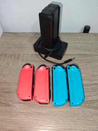 Pack 4 Joy-Con Nintendo Switch + Base Carga