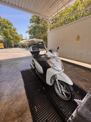 Honda SH 300i Scooter Automática