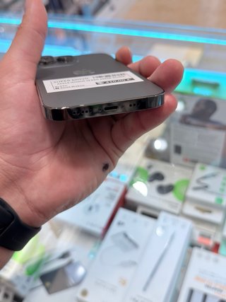 iPhone 13 Pro 256GB gris Semi Nuevo