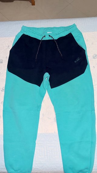 Pantalón Nike Tech Fleece Original Negro/Verde
