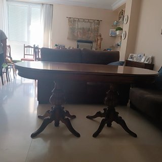 6 Sillas de comedor madera oscura Y mesa del salon