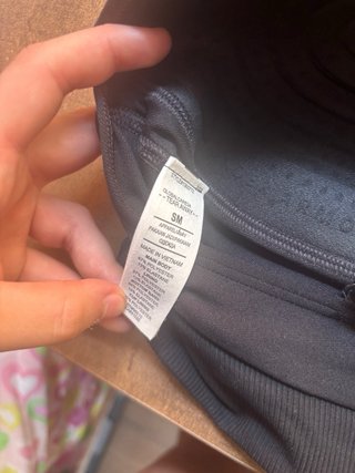 Top deportivo Under Armour negro