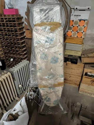 Tabla de planchar con funda floral