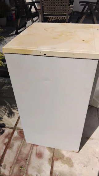 Frigorífico pequeño Aspes Funciona y enfria bien.