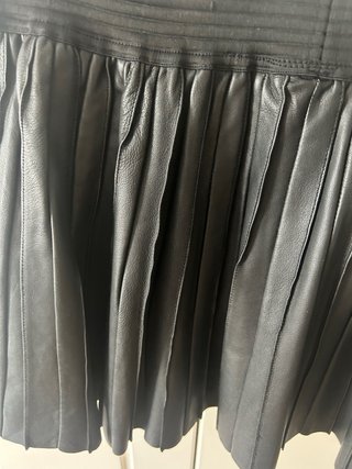 Falda Zara Piel Negra Talla S