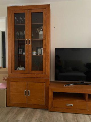 Mueble de salón TV y estanterías madera