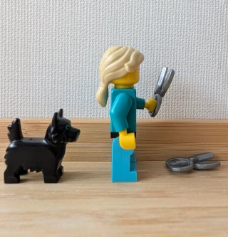 LEGO Minifigura Peluquera Perros