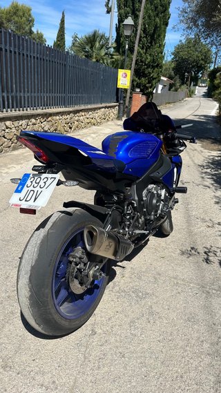 Yamaha R1 2015 - 17.000 km