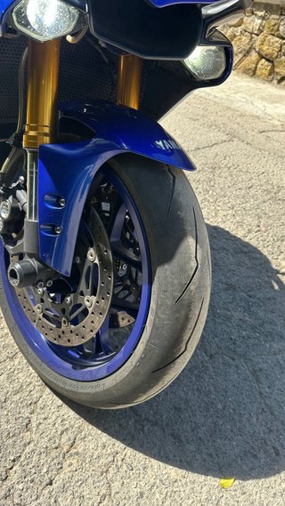 Yamaha R1 2015 - 17.000 km
