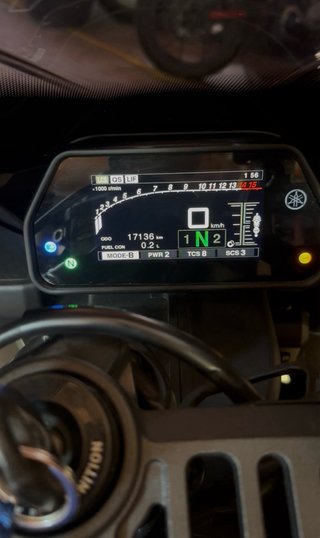 Yamaha R1 2015 - 17.000 km
