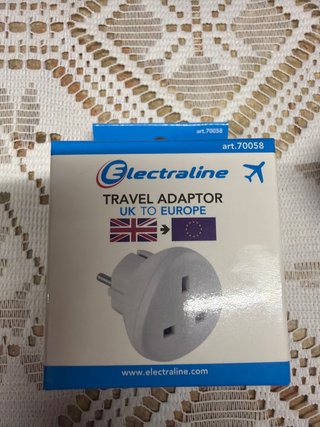 Adaptador de viaje Electraline UK a Europa