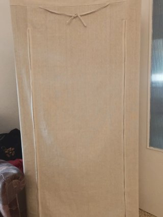 Armario de lino y madera muy buen estado