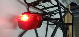 Parrilla Bicicleta con Luz Trasera