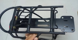 Parrilla Bicicleta con Luz Trasera