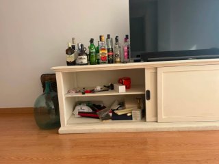 Mueble bajo TV o salón de madera maciza en blanco