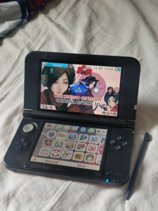 Nintendo 3DS XL Roja