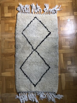 Alfombra bereber beige y negra