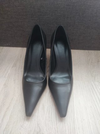 Zapatos piel. Mango talla 37
