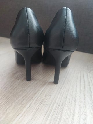 Zapatos piel. Mango talla 37